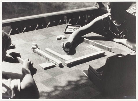 Лилия Брик, игры в ма-джонг за столом